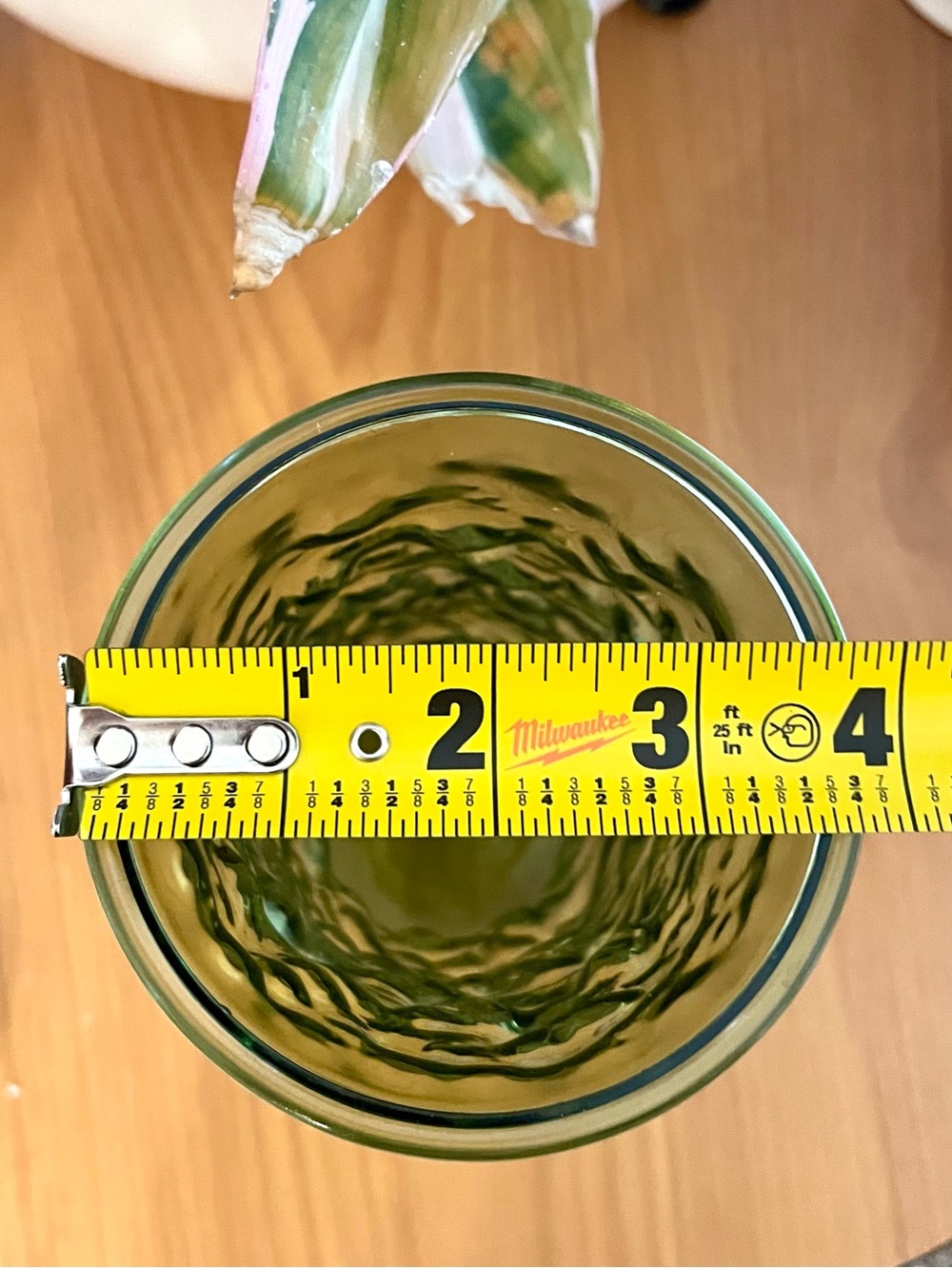 Vintage Green Glass Flower Vase - Picture 4 of 5